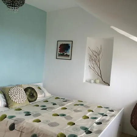Holiday home Birdsong *